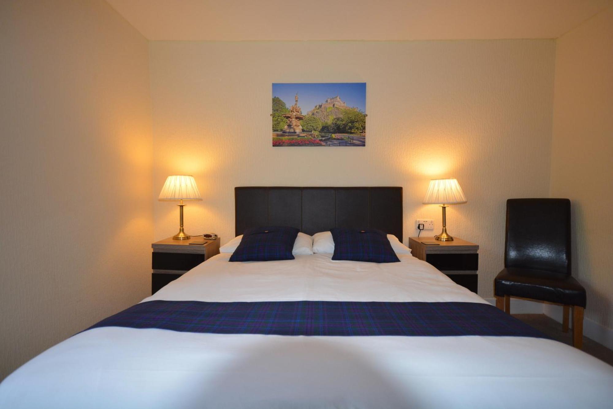 Feughside Hotel Strachan Phòng bức ảnh